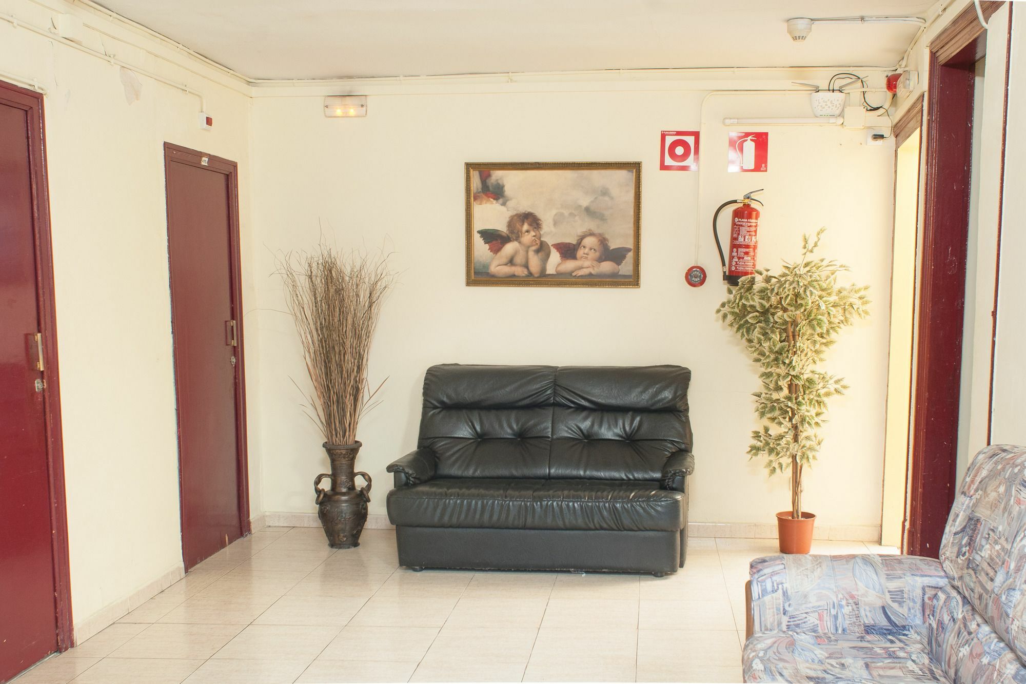 Hotel La Pau 4 Sup Barcelona Exterior photo